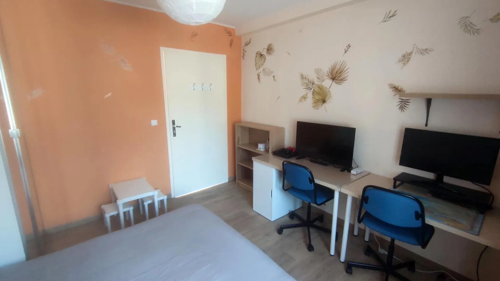 Le Jardin Des Rocailles - Villa 4 Chambres Climatisee Avec Piscine A Deux Pas D'Avignon Villeneuve-lès-Avignon 0*,  Γαλλία