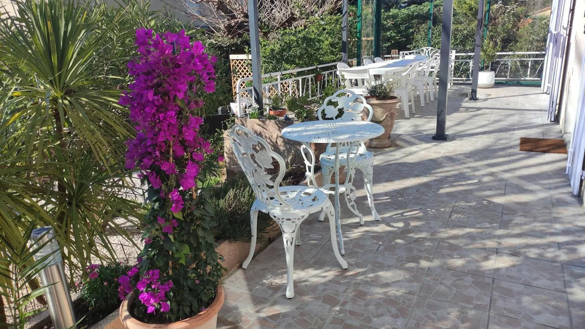 Le Jardin Des Rocailles - Villa 4 Chambres Climatisee Avec Piscine A Deux Pas D'Avignon Villeneuve-lès-Avignon