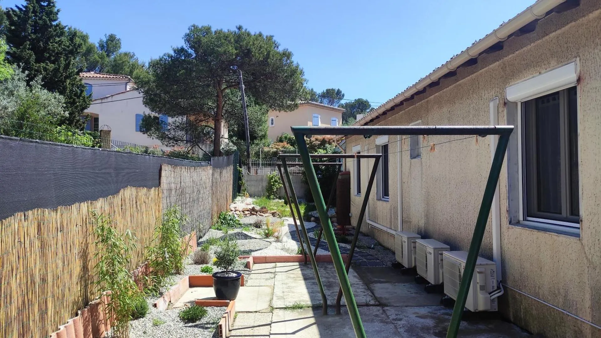 Le Jardin Des Rocailles - Villa 4 Chambres Climatisee Avec Piscine A Deux Pas D'Avignon Villeneuve-les-Avignon 0*,