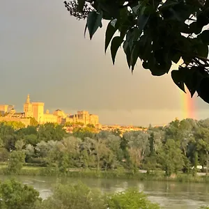 Charmante Petite Maison Avec Vue Panoramique, En Centre Historique, Proche D'avignon, Ancienne, Renovee, Climatisee, Terrasse, Parking Public Gratuit Villeneuve-lès-Avignon