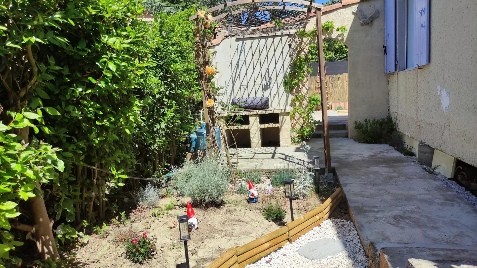 Le Jardin Des Rocailles - Villa 4 Chambres Climatisee Avec Piscine A Deux Pas D'Avignon Villeneuve-les-Avignon